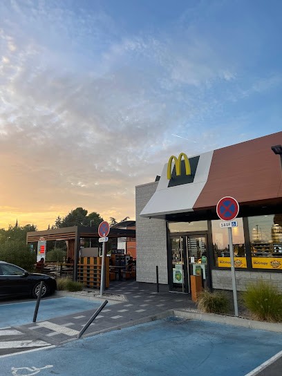 McDonald's, Fast-Food à Saint-Cannat