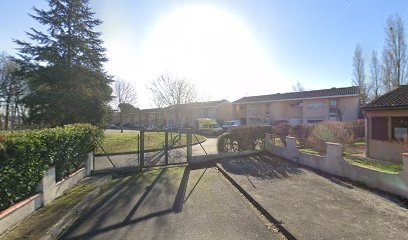 Le V, Fast-Food à L'Union