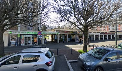 Aux Quatre Saisons, Fast-Food à Malakoff