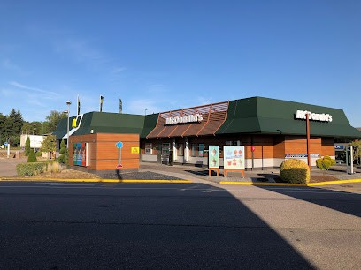 McDonald's, Fast-Food à Golbey