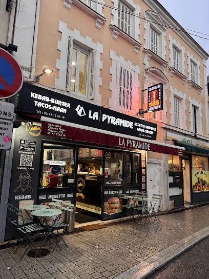 Pyramide, Fast-Food à Évreux