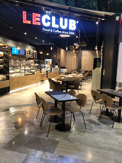 LE CLUB Café, Fast-Food à Petite-Forêt