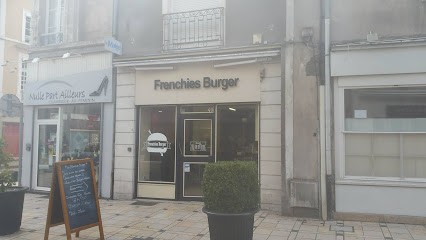 Frenchies Burger, Fast-Food à La Flèche