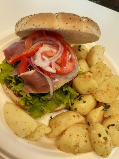 LE PITA FOOD TRUCK Parking Stock Américain LES 3 COULEURS, Fast-Food à Ambarès-et-Lagrave