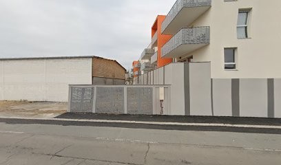 Snack, food truck B9 (Burger Nine) à Saint-Laurent-Sur-Saone, Fast-Food à Saint-Laurent-sur-Saône