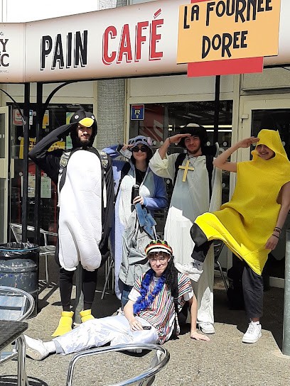 The Golden Batch, Fast-Food à Gardanne