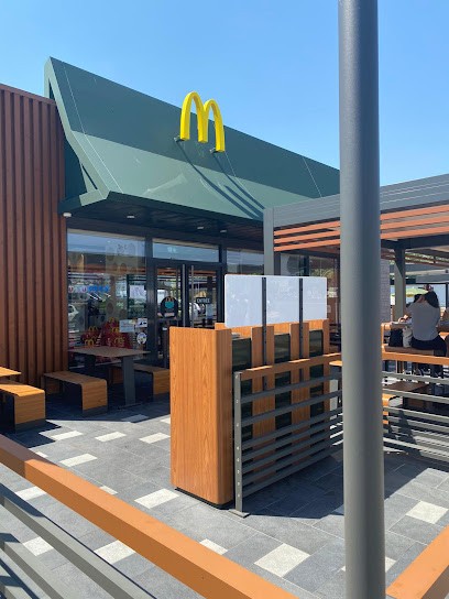 McDonald's Eveux-L'Arbresle, Fast-Food à Éveux