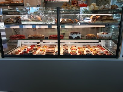 At The Hot Bread Bastio, Fast-Food à Furiani