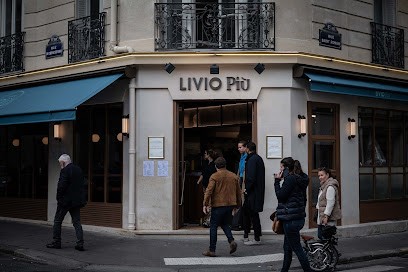 Livio Più, Fast-Food à Paris 06