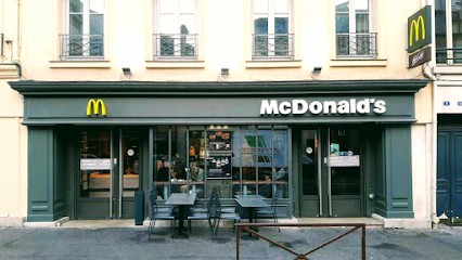McDonald's, Fast-Food à Versailles