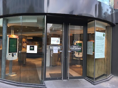 McDonald's, Fast-Food à Saint-Denis