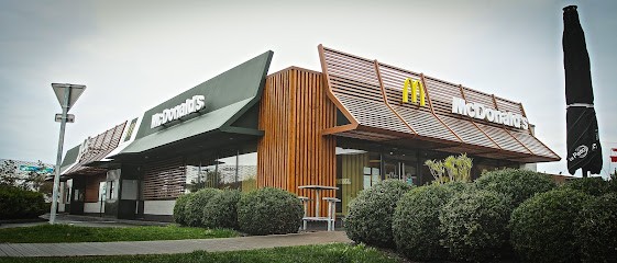 McDonald's, Fast-Food à Beaucouzé