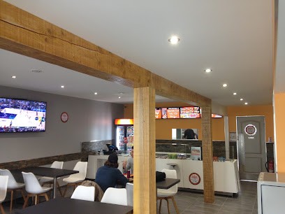 Dream Bigger, Fast-Food à Nîmes