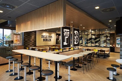 McDonald's, Fast-Food à Saint-Hilaire-du-Harcouët
