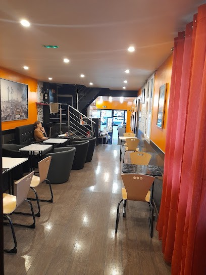 N13, Fast-Food à Nanterre