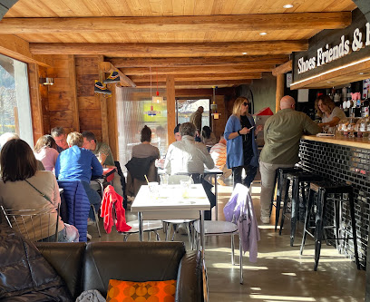 Ready Boots - New Concept Store & Coffee Shop Restauration Rapide à la Clusaz