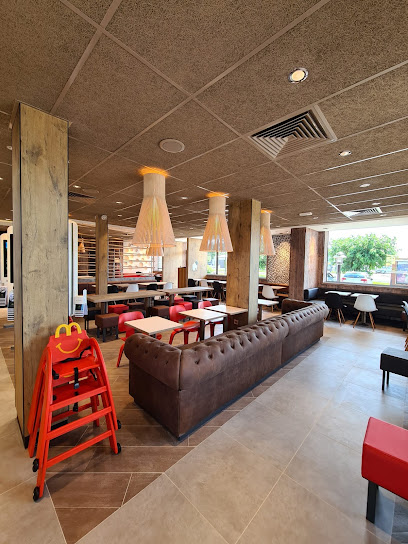 Mcdonald's Restauration Rapide à Bias