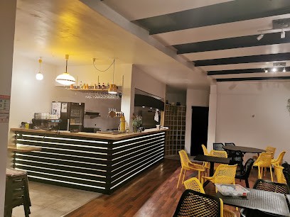 Pesket Fish & chips, Fast-Food à Treffiagat