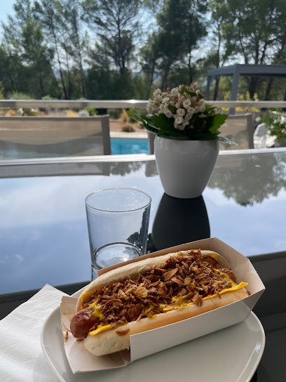 REAL HOT-DOGS, Fast-Food aux Arcs