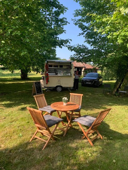 Ma P'tite Chariotte, Fast-Food à Tosse