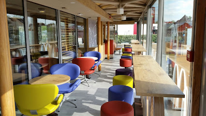 Mcdonald's, Restauration Rapide au Coudray