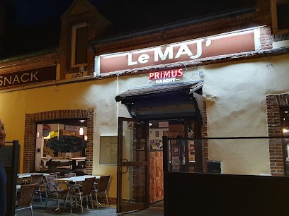 Le maj, Snack-Bar à L'Aigle