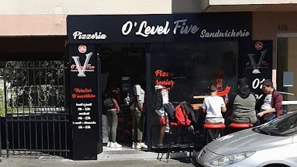 O’ Level Five, Fast-Food à Persan