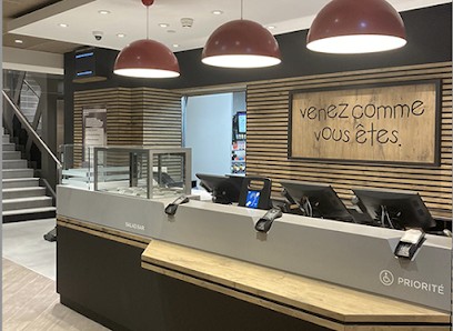 Mcdonald's La Défense RATP, Fast-Food à Puteaux