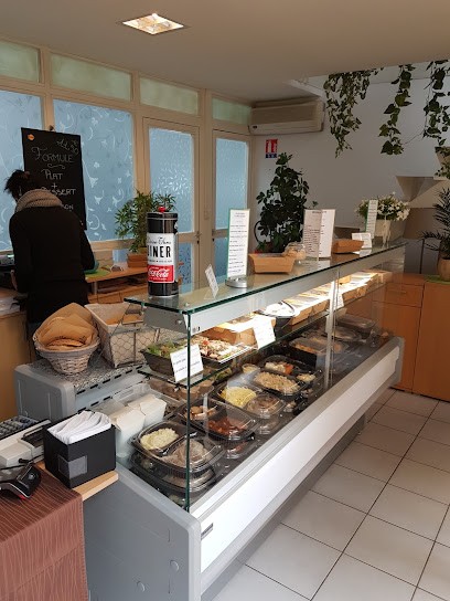 Tie Break Valérie, Fast-Food au Versoud