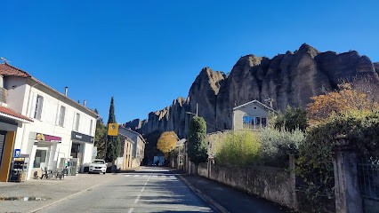 Le Saint roch, Fast-Food aux Mées