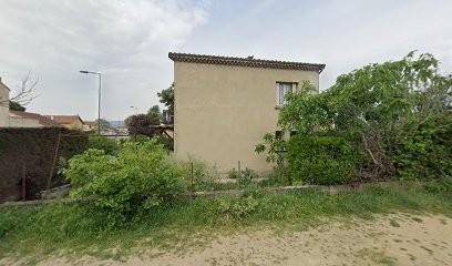 Etoile Elegante, Fast-Food à Ambonil