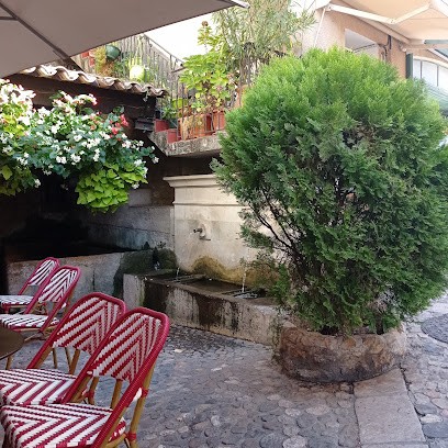 Lou Roucas, Fast-Food à Moustiers-Sainte-Marie