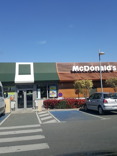 McDonald's, Fast-Food à Hennebont
