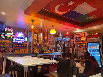 HK, Fast-Food à Espalion