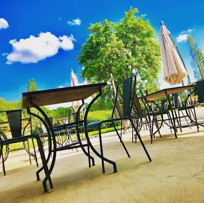 le circuit, Fast-Food à Mézilles