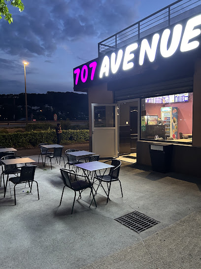 707 Avenue Vienne Restauration Rapide à Vienne