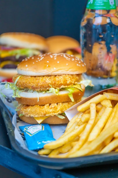 Chicken House Les Merisiers, Fast-Food à Trappes