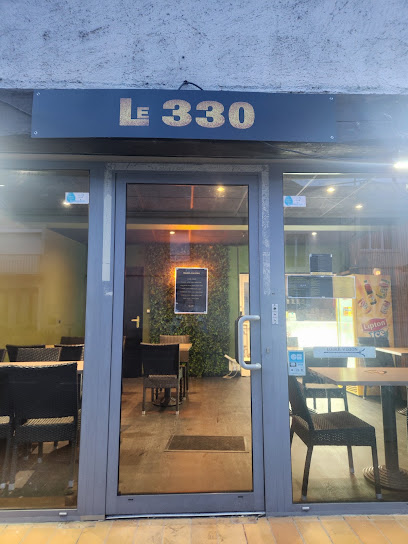 Le 330, Restauration Rapide à Château-la-Vallière